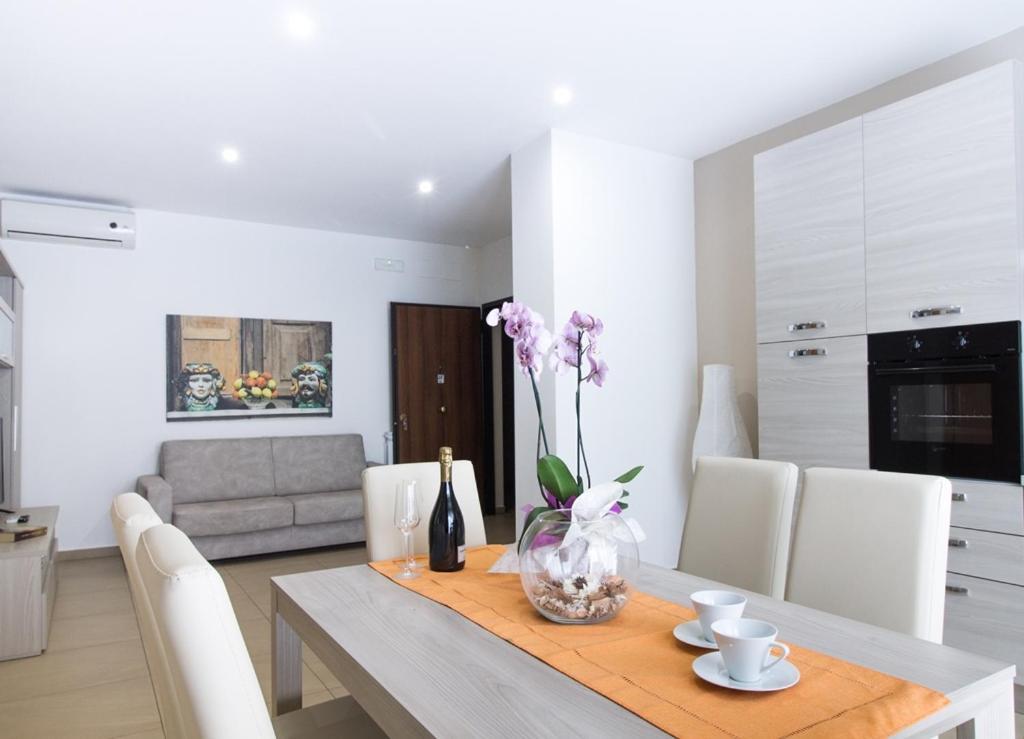 Residence Rapisardi By Receptio Катанія Екстер'єр фото